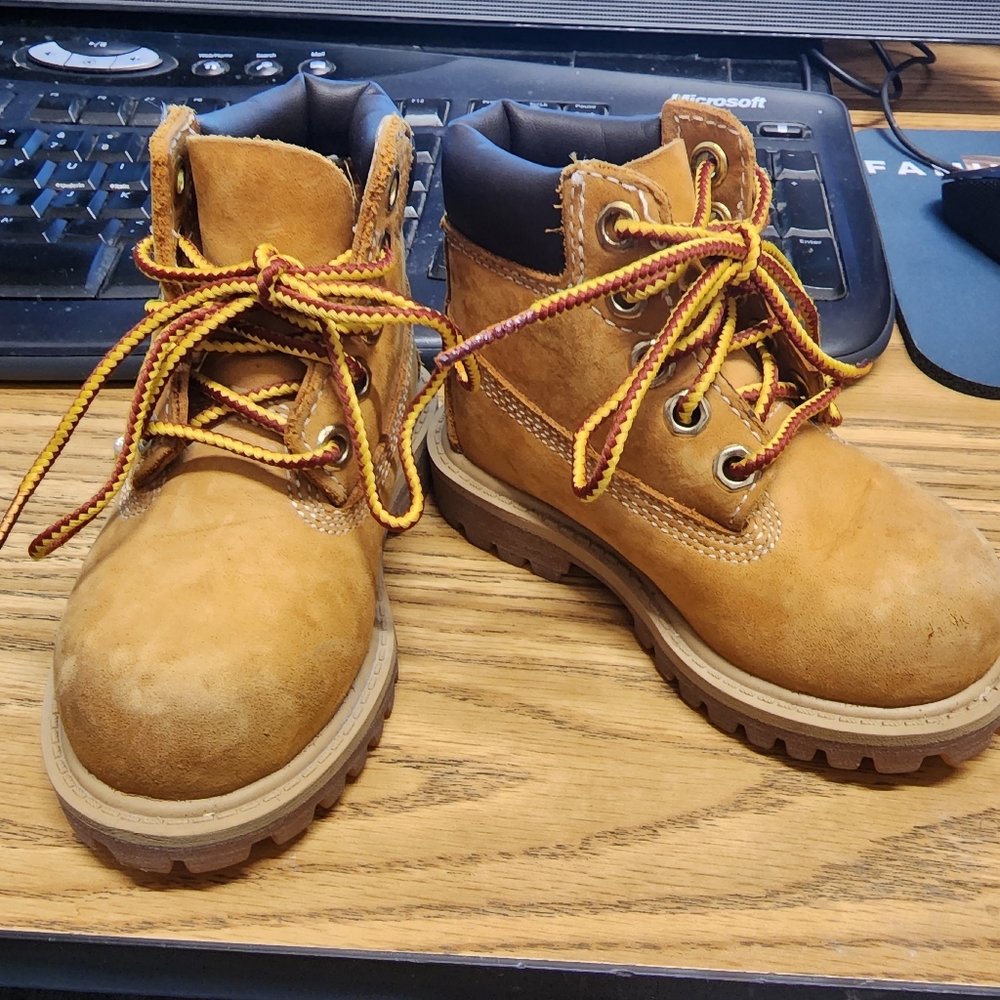 Boys Timberland size 6